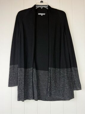 Daisy Fuentes Black & Gray Open-Front Colorblock Cardigan